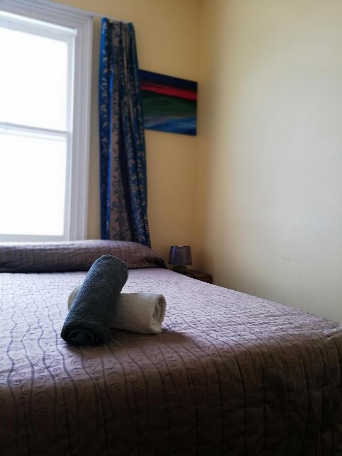 Empire Hotel Backpackers Oamaru Eksteriør bilde