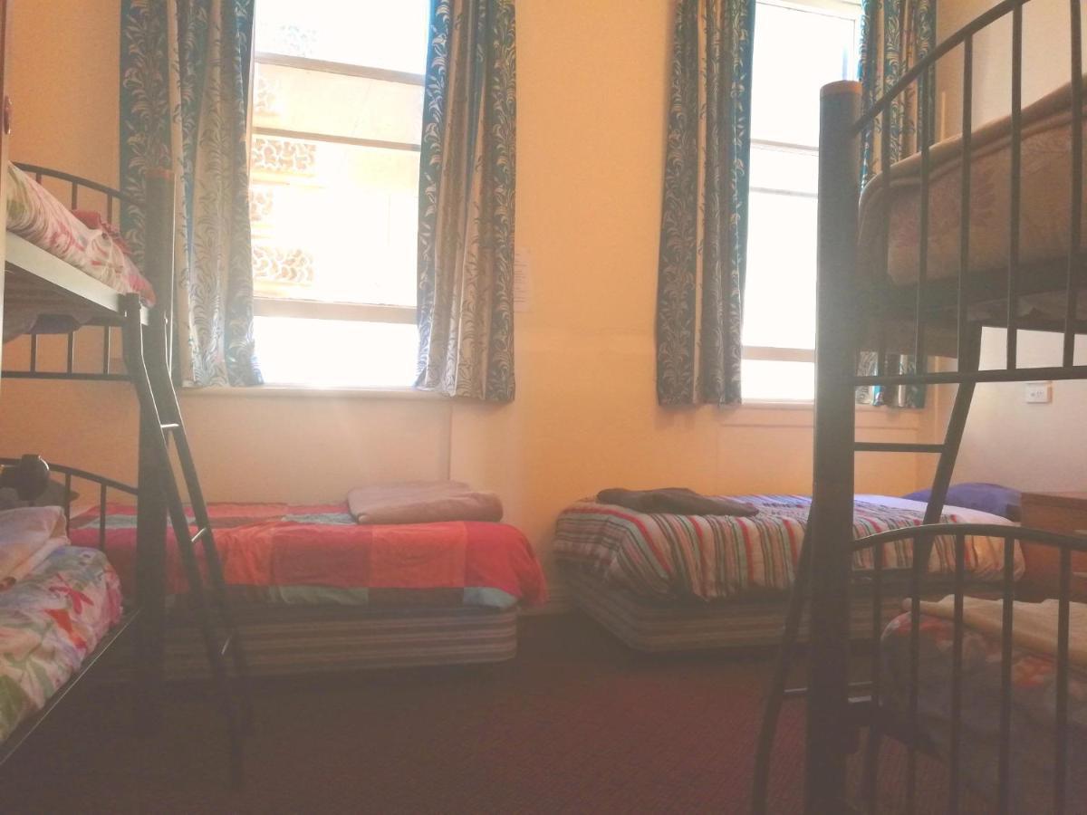 Empire Hotel Backpackers Oamaru Eksteriør bilde
